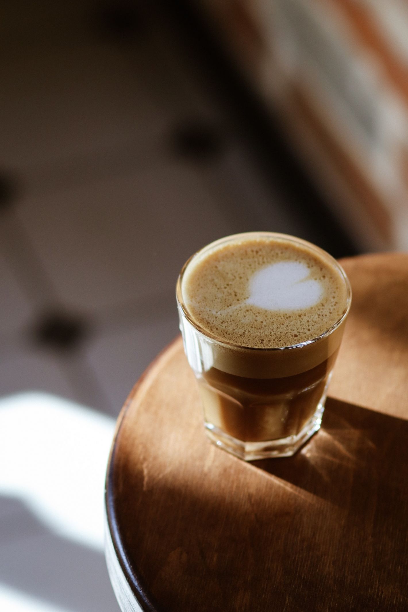 koffie met hartje en schuim